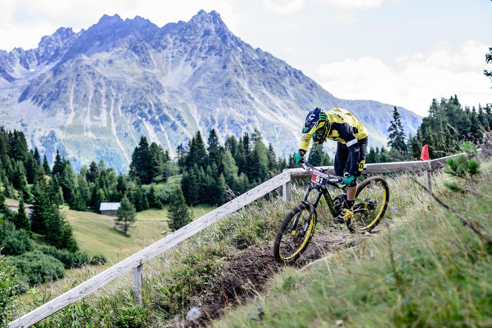 Three countries and one race with a view - stop #3 of the 2015 European Enduro Series