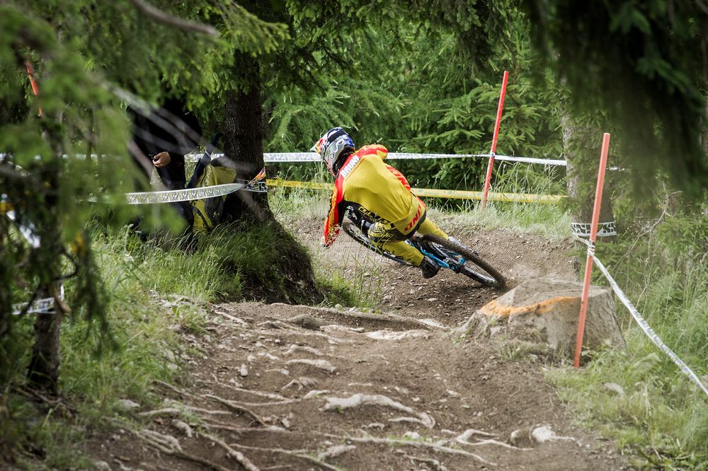 iXS Downhill Cup 2015 #2: Hart and Ragot succeed in Schladming