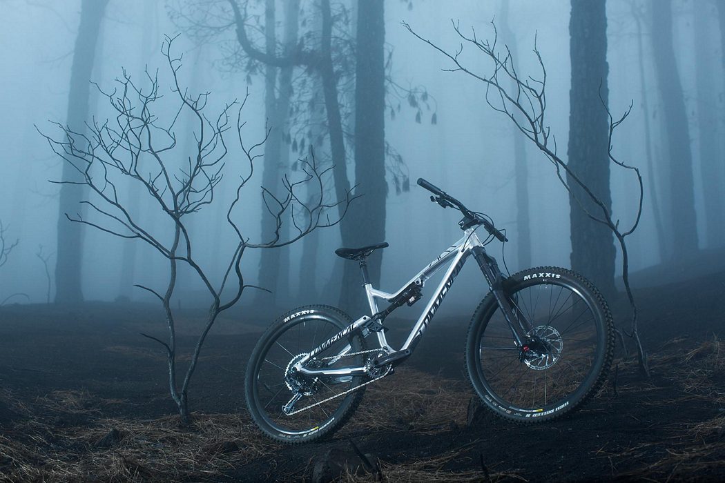 Remi Thirion Introduces the Commencal Meta AM V.2