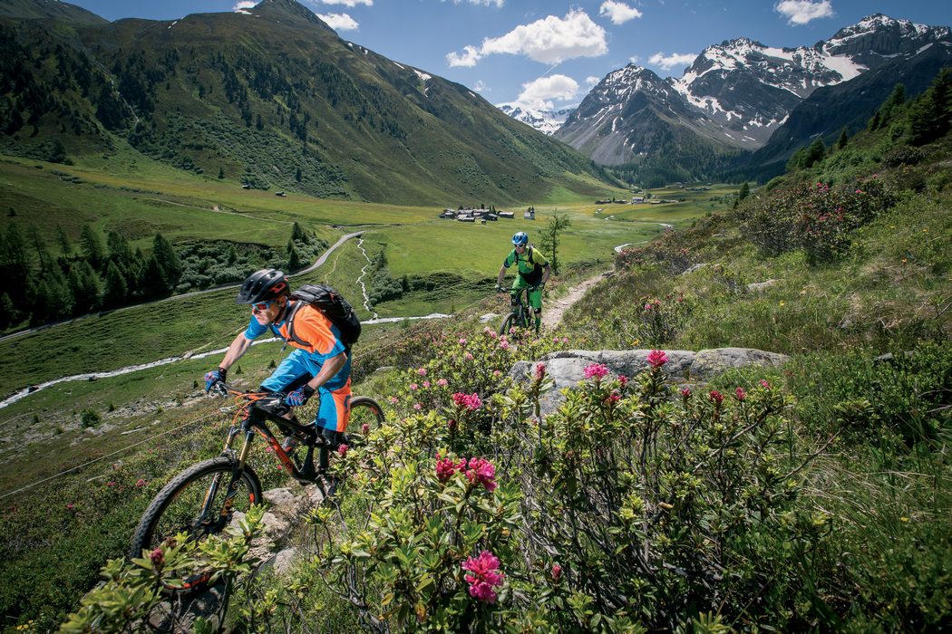 Szwajcarska Gryzonia zaprasza rowerzystów
