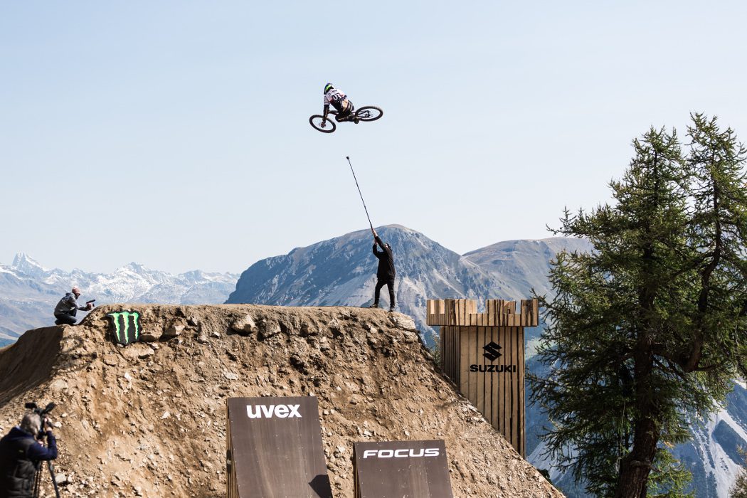 Emil Johansson lands six world firsts to win slopestyle bike contest at Suzuki Nine Knights MTB 2017