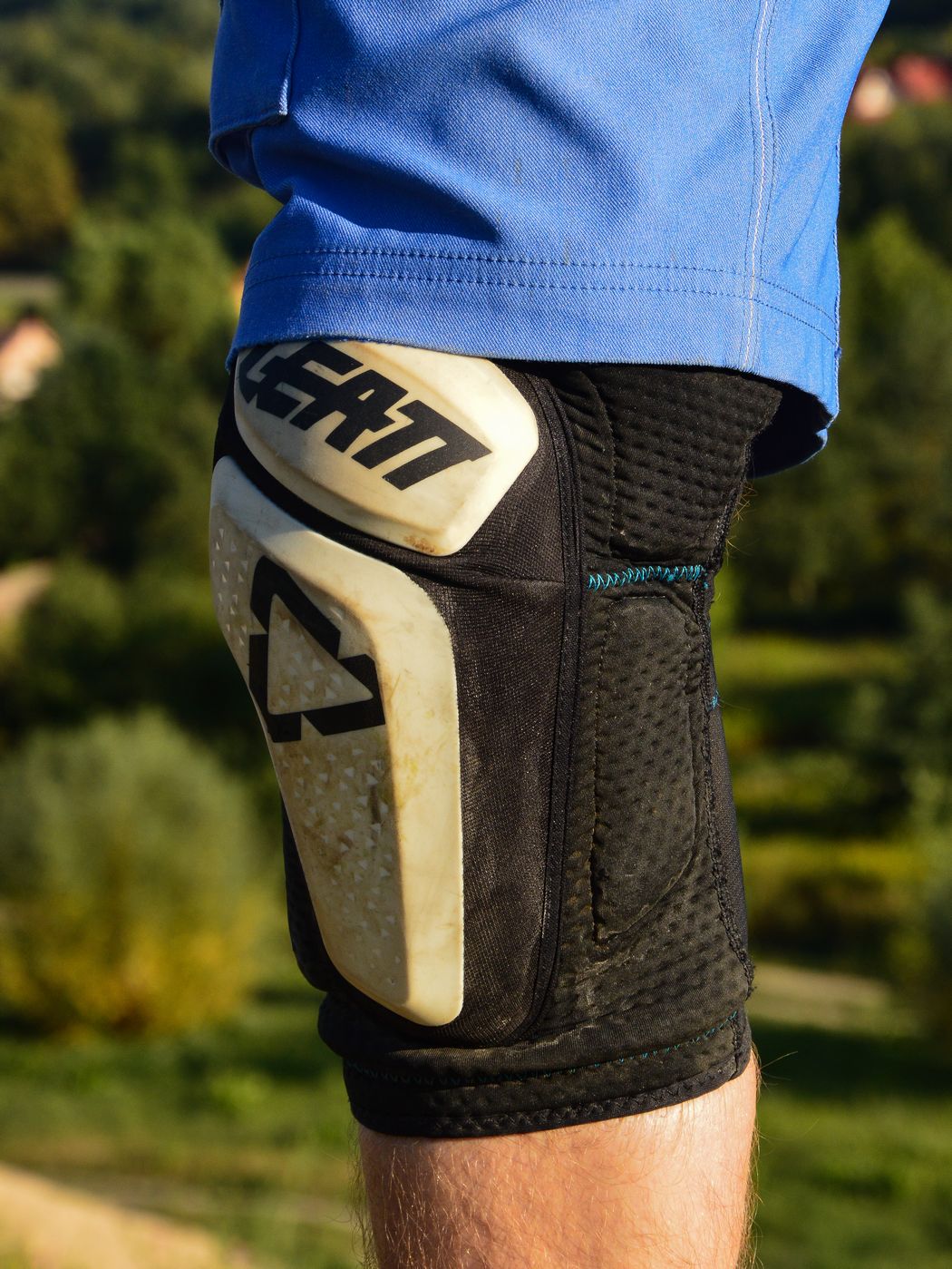 Leatt 3DF 6.0 - ochraniacze na kolana